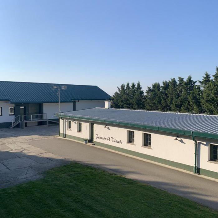 Penzion U Vinare Velke Bilovice Exterior photo